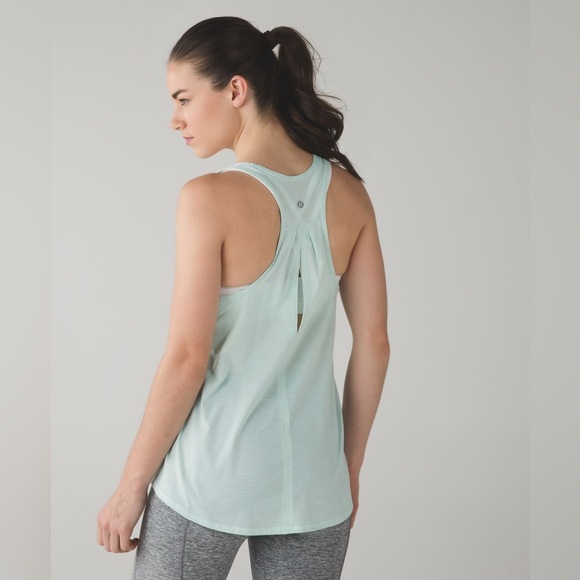 Lululemon Salute The Sun Singlet II - Heathered Sea Mist - Picture 2 of 5
